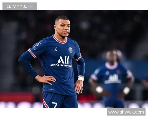 体育头条热议:姆巴佩是否将离开巴黎?