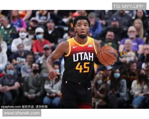 战术革新！新教练如何激活米切尔？